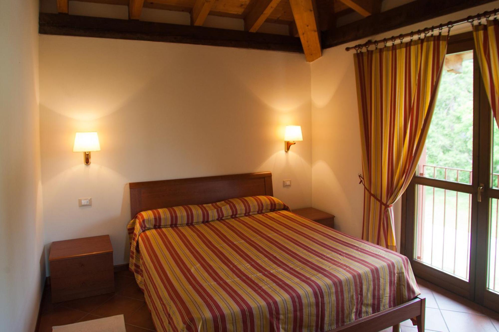 Relais Ca Nova Guest House Bogogno Eksteriør bilde