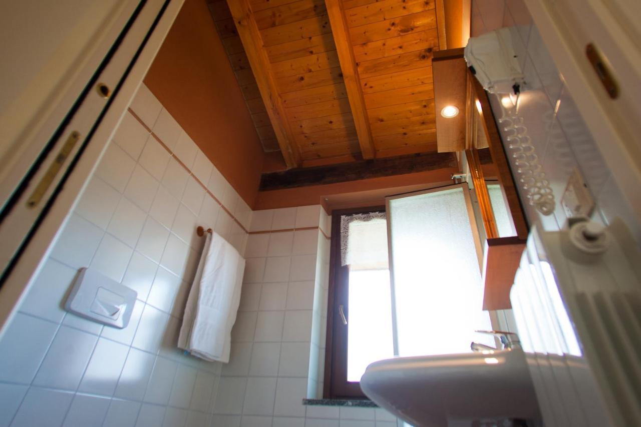 Relais Ca Nova Guest House Bogogno Eksteriør bilde